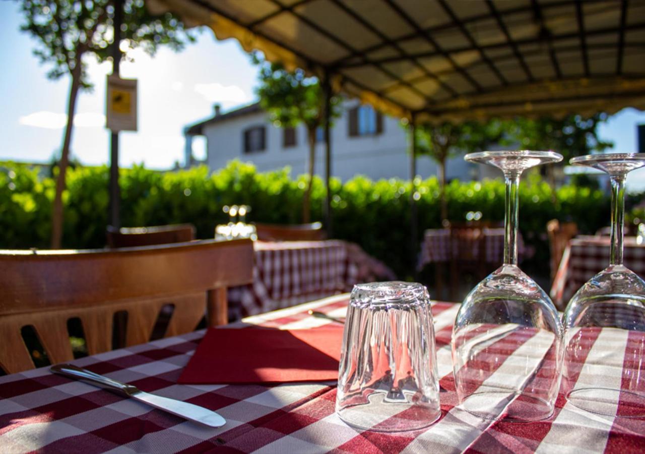 מלון Casalgrasso Trattoria Due Citroni מראה חיצוני תמונה