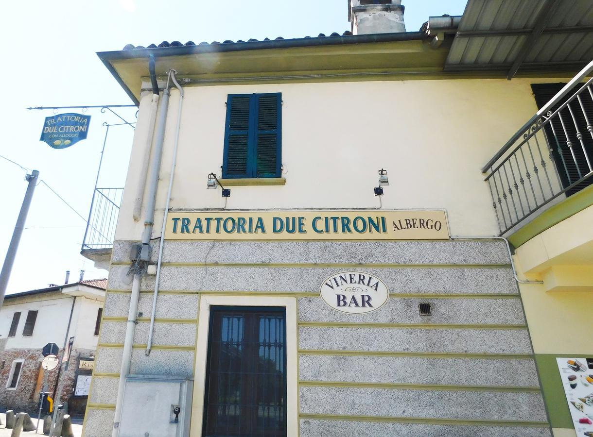 מלון Casalgrasso Trattoria Due Citroni מראה חיצוני תמונה
